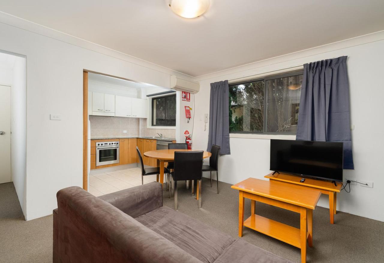 Apartment Furnished *